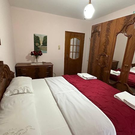 فندق Krujëفي  Hoxha House المظهر الخارجي الصورة